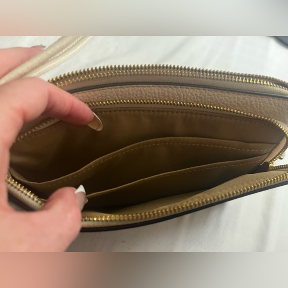 Coach. Wristlet. Brown/cream/gold - Picture 3 of 6